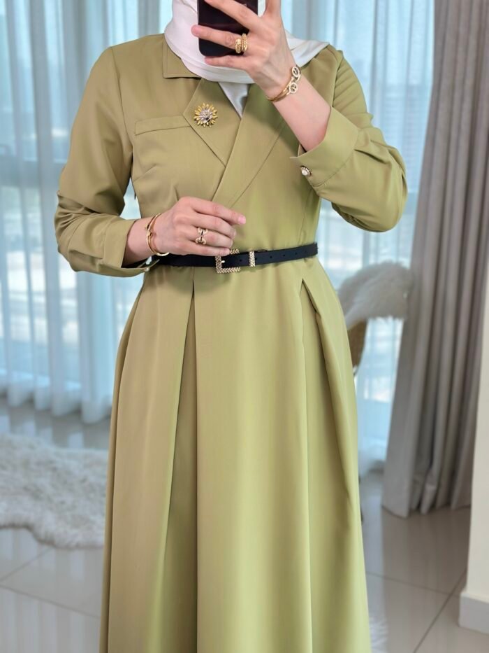 ⁦فستان الأناقة والبساطة⁩ - الصورة ⁦3⁩