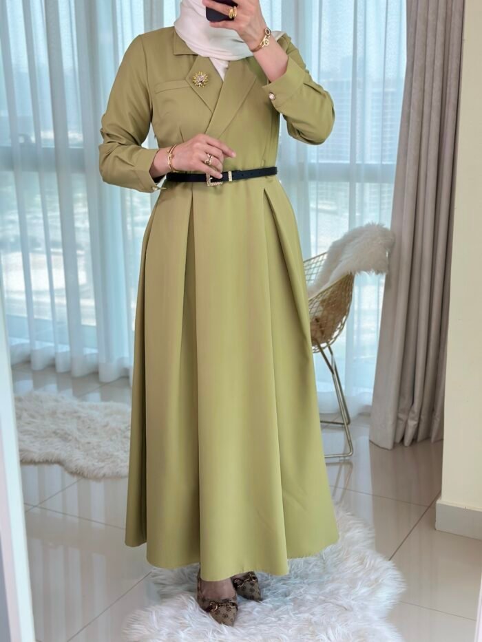 ⁦فستان الأناقة والبساطة⁩ - الصورة ⁦2⁩
